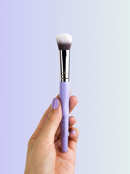 My Kit Stories Multipurpose Brush 103 - Viistopäinen sivellin kasvojen varsjostamiseen, korostamiseen ja poskipunalle